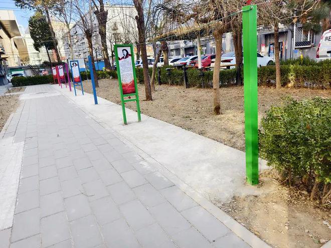 这社区便民晾衣杆让居民省心省力→k8凯发马竞赞助晾晒有去处顺义(图2)