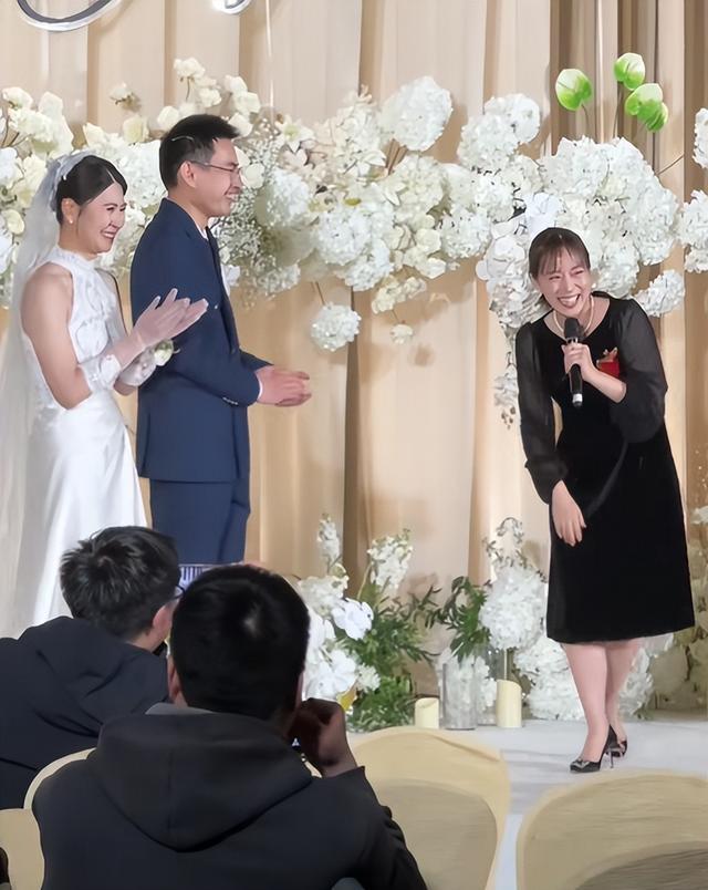 参加15年好友婚礼用河南话送祝福：中k8凯发国际石川佳纯来中国了！到郑州(图3)